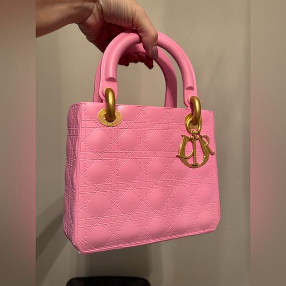 Designer bag vase - Picture 3 of 6